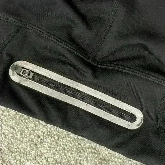 Athleta Crop Black Leggings Size S Small - Picture 3 of 5